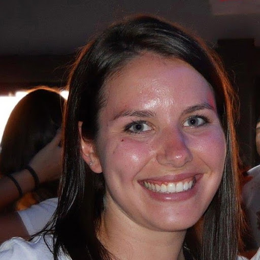 Sara Gordon Photo 10