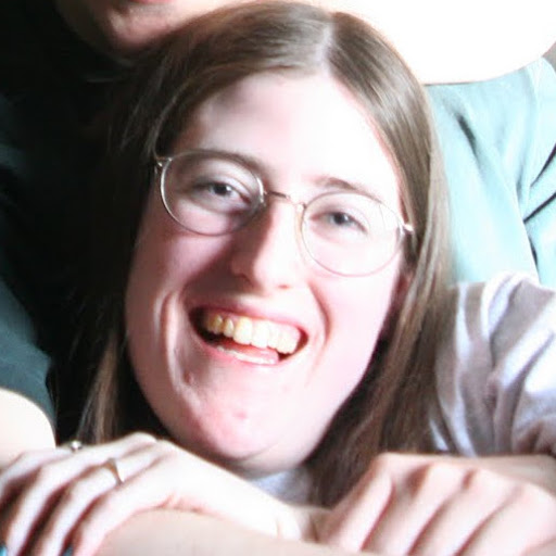 Amy Roberts Photo 54