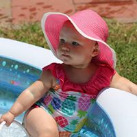 Sara Clayton Photo 46