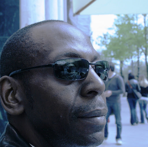 Robert Winfield Photo 16