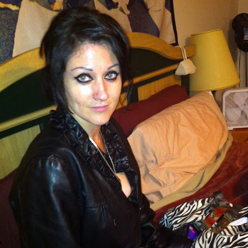 Stephanie Spence Photo 16