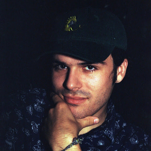 Alex Fuller Photo 13