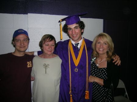 Linda Peters Photo 9