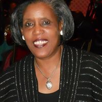 Shelly Briggs Photo 13