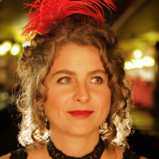 Candace Roberts Photo 38