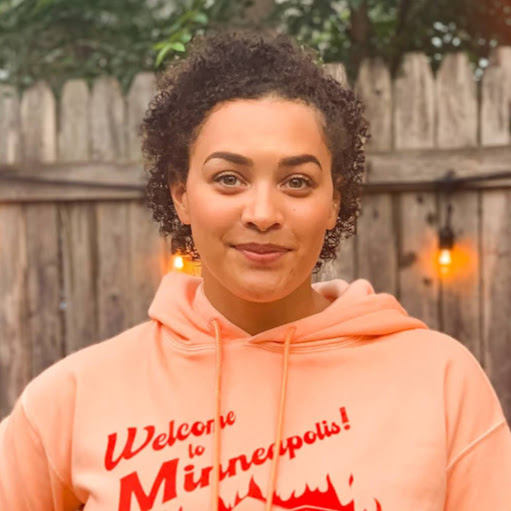 Kristin Edwards Photo 11