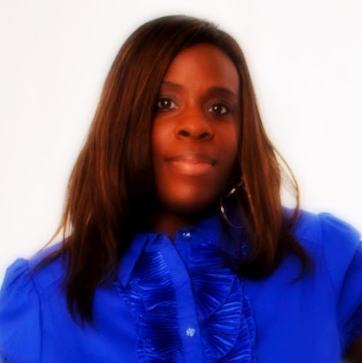 Adrienne Roberts Photo 24