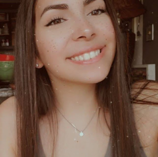 Alyssa Griffith Photo 9