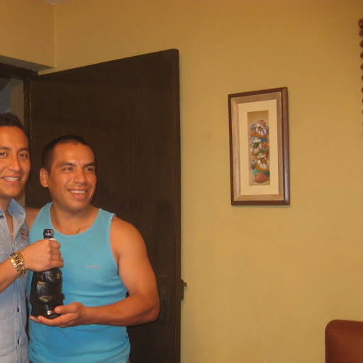 Arnaldo Alvarado Photo 14
