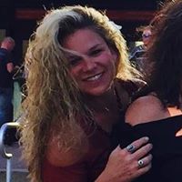 Angela Pedersen Photo 27