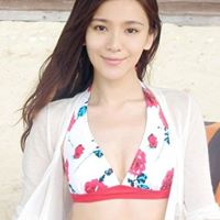 Julia Mcneal Photo 4