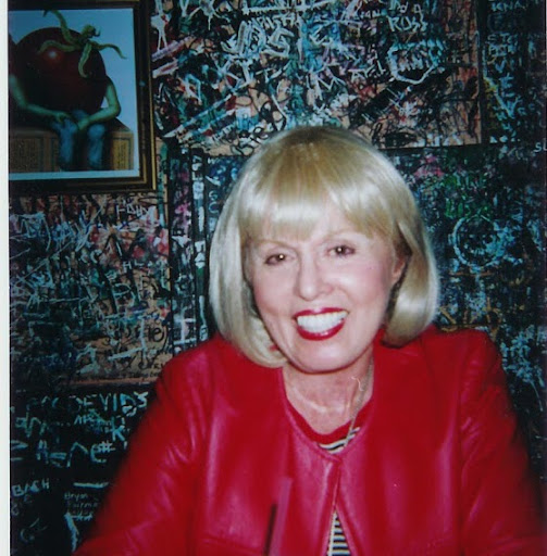 Maxine Hayes Photo 26