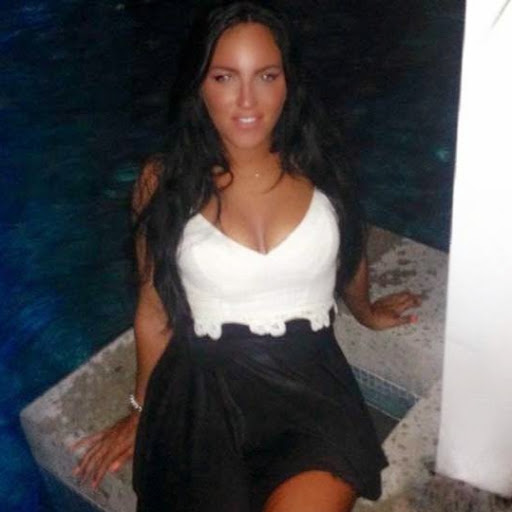 Julia Vera Photo 19