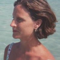 Julia Hutchison Photo 10