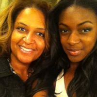 Victoria Garrett Photo 14