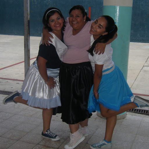 Ivette Campos Photo 11