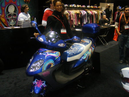 Traci Lewis Photo 33