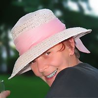 April Petersen Photo 28
