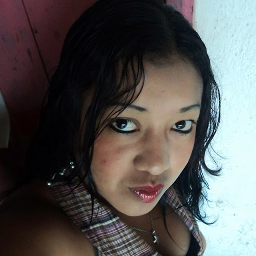Elizabeth Alvarado Photo 6