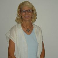 Sally Gustafson Photo 7