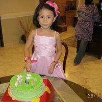 Nadia Ali Photo 37
