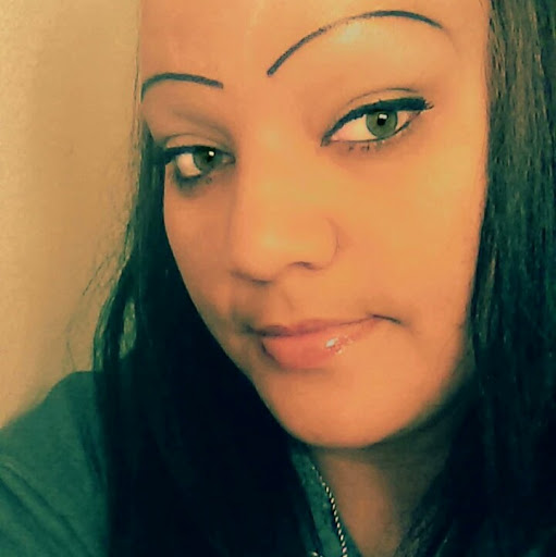 Christina Gilmore Photo 21