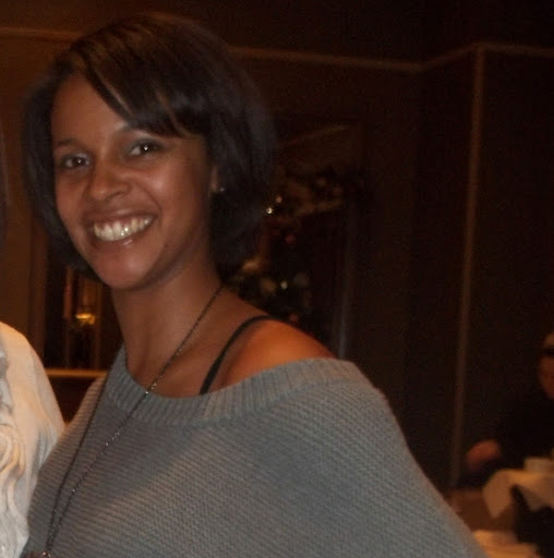 Erica Graves Photo 27