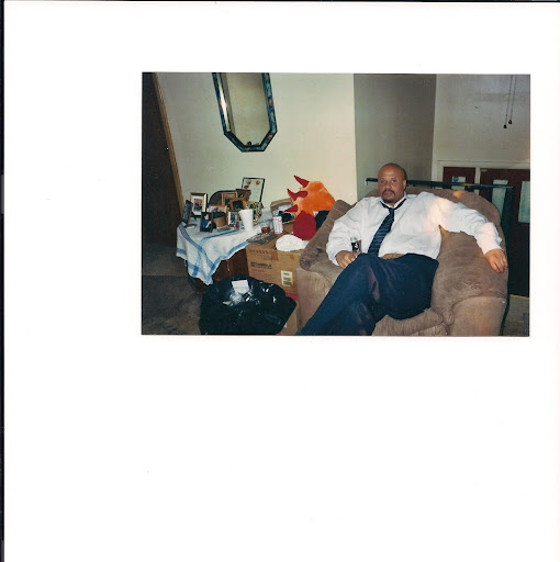 Derrick Taylor Photo 32
