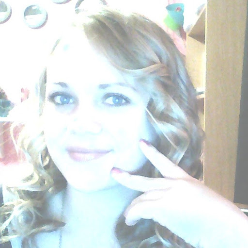 Erica Hicks Photo 36