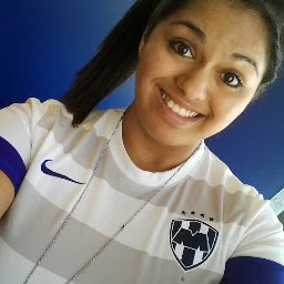 Sarah Ramos Photo 26