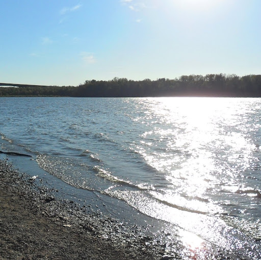 Maurice Moore Photo 35