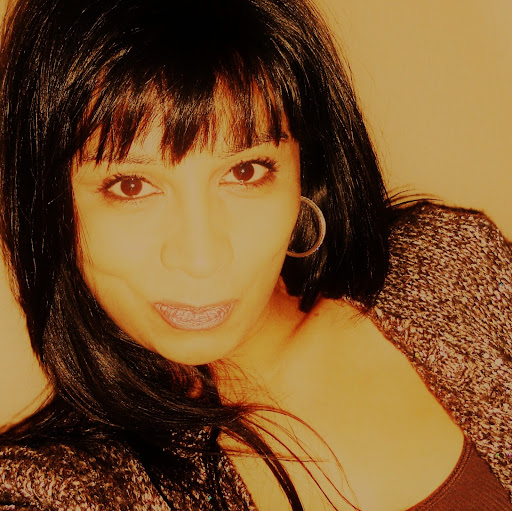 Renee Martinez Photo 32