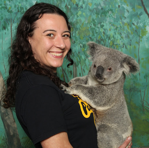 Joanne Thomas Photo 5