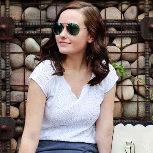 Allison Fitzgerald Photo 7