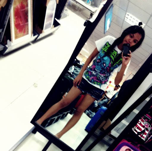 Janine Perez Photo 2