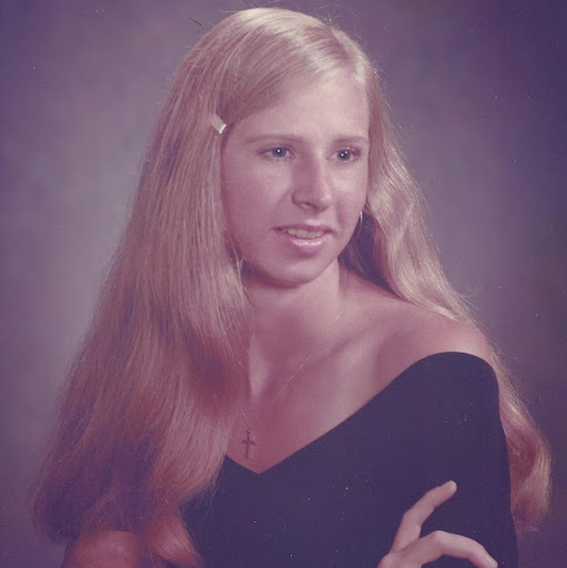 Gena Turner Photo 16