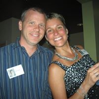 Laura Reynolds Photo 45