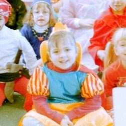 Stephanie Welsh Photo 20