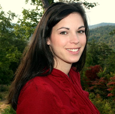 Amber Hoover Photo 17