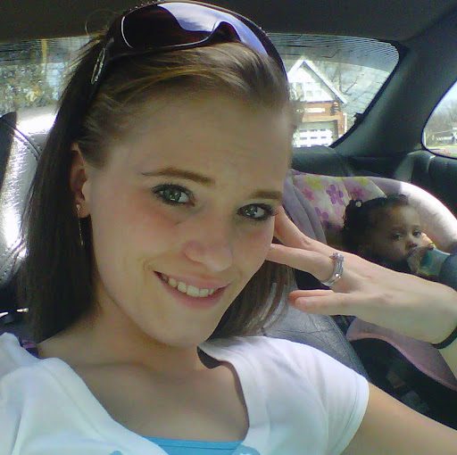 Amanda Rowe Photo 20
