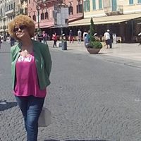 Elizabeth Ferrari Photo 25