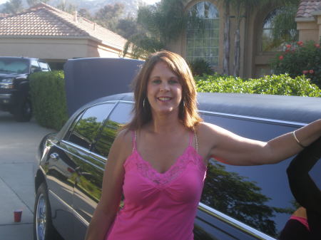 Julie Vasquez Photo 33