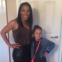 Stacey Roche Photo 14