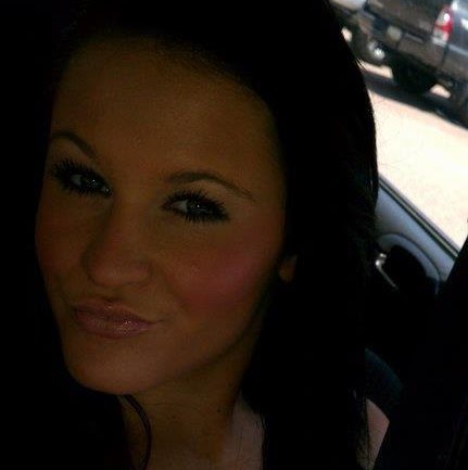 Lindsay Miller Photo 35