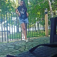 Christine Abarca Photo 6