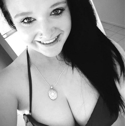 Ruby Hamilton Photo 7