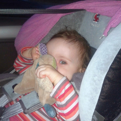 Julie Chauvin Photo 9