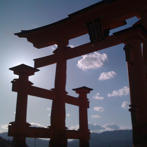 Elizabeth Hahn Photo 45