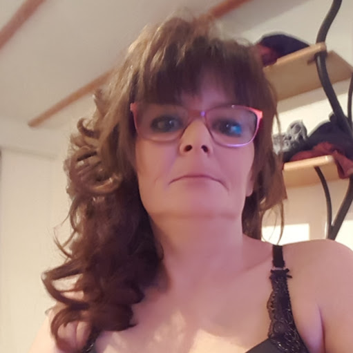 Sandra Straub Photo 27