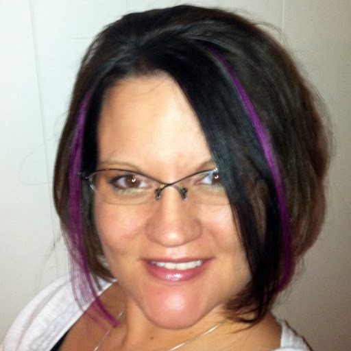 Michelle Marshall Photo 15